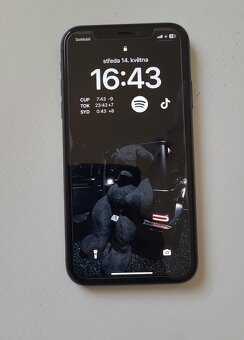 Prodám Apple IPhone 11 64gb - 2