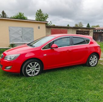 Opel Astra 1,4 benzín 74 kw - 2