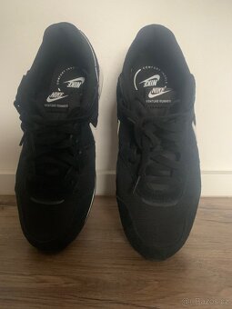 Tenisky NIKE Venture Runner - 2