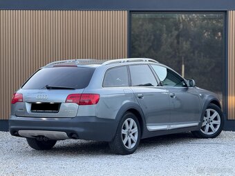 Audi A6 Allroad - Tempomat, Xenon, Vzduch. p., Park. senzory - 2