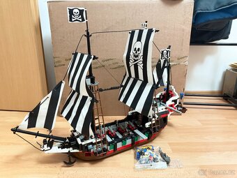 LEGO Pirates 6286 Skull's Eye Schooner - 2