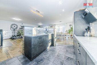 Prodej rodinného domu, 180 m², Štrampouch, pozemek 1636 m² - 2
