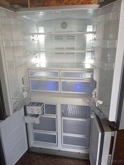 Prodám Americkou lednici BEKO, výrobník ledu, záruka - 2