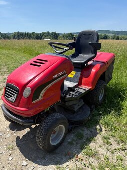 Zahradní traktor Honda dvouválec - 2