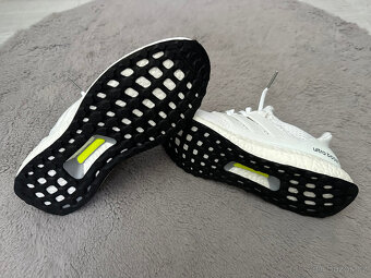 Nové Adidas Ultraboost 1.0 White / Silver Logo - 2