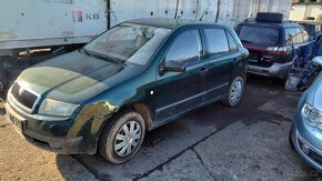 přední kapotu Fábia - 2