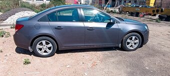 Chevrolet Cruze 1.6i (91 kW), 2011, 75 tkm - 2