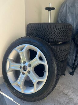 Litá kola Ford - zimní pneumatiky 235/45 R17 - 2
