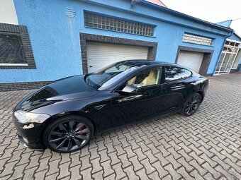 Tesla Model S, dobíjení zdarma, 4x4 - 2