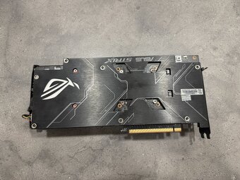 Asus ROG Strix RX 5700 XT OC - 2