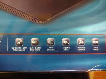 Cisco Linksys EA2700 (Dual-Band N600 Router with Gigabit) - 2