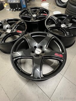 BMW r22 po renovaci - 2