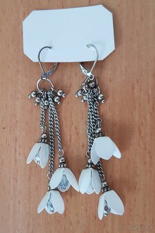 Bílo-stříbrné náušnice - 2