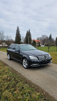 Mercedes C200 1.8 CGI Benzín - 2