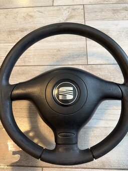 Volant SEAT LEON - 2