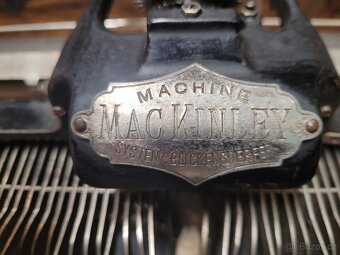 Sběratelský psací stroj MacKinley – System Blickensderfer (c - 2