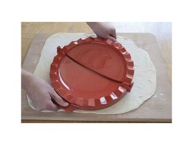 Velká forma na calzone pizzu 28 cm - 2