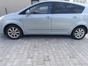 Toyota Corolla Verso, 2.2 D-4D 100kw, 7 míst - 2