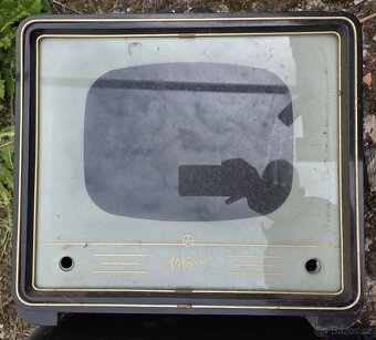 TV Mánes - skelety - 2