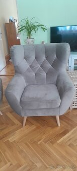 Pohovka třímístná a křeslo - 2