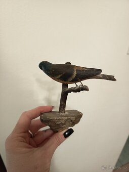 Vyřezávaný ptáček - 2