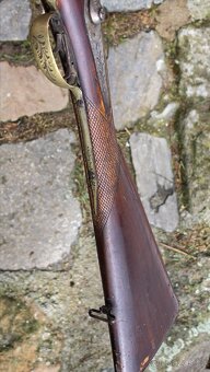 KRÁSNÁ HISTORICKÁ BROKOVNICE- PŘEDOVKA - 2