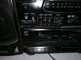 Kazetový Radio magnetofon - 2