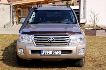 Toyota Land Cruiser LC200 - 2
