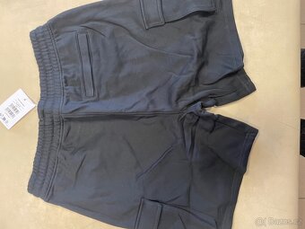 Gymshark Crest Cargo Shorts - Černé - 2
