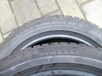 sada zimních Pirelli SZ3 225.50.18 99H XL vzorek 90% - 2