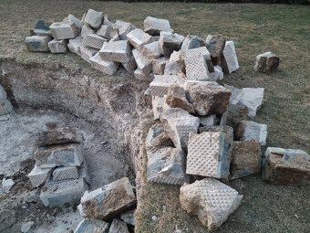 Stavebni suť beton. - 2