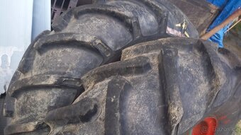 Zetor 25A-zadní kola - 2