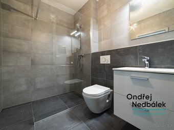 Pronájem byty 1+kk, 33 m2 - Zlín, ev.č. 22603 - 2