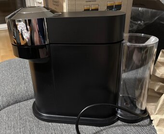 Nespresso Vertuo XN910C10 s 30 kapslemi navic - 2