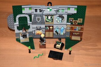 Lego 76410 - Zástava Zmijozelu - 2