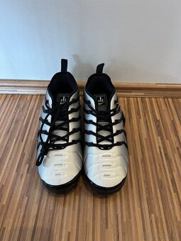 Nike Air Vapormax Plus - 2