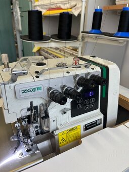PRŮMYSLOVÝ OVERLOCK ZOJE - 2
