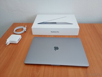MacBook Pro 16" i7 2,6 32 RAM 512 SSD - Jako nový - 2