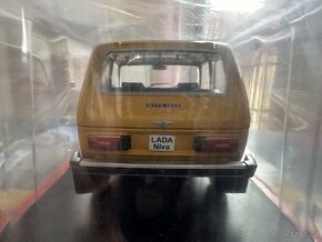 Model Lada Niva 1977 1:24 - 2
