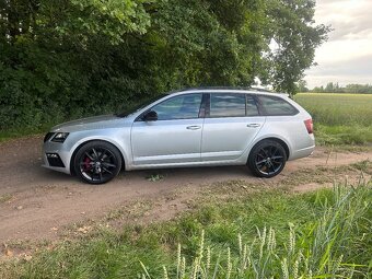 Škoda Octavia RS 2,0 TDI 135 KW Challenge DSG 4x4 - 2