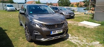Peugeot 5008 1,2 Allure+, šíbr, 117000km - 2