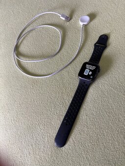 Apple Watch SE 44mm Nike - 2