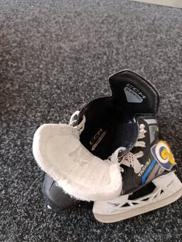 Brusle CCM velikost 11 - 2