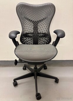 Kancelářská židle Herman Miller MIrra - 2