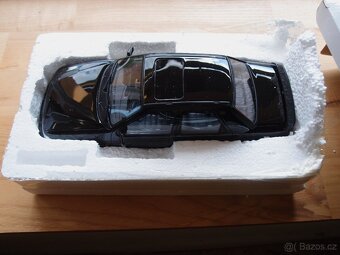 Model ford sierra cosworth 1:18 - 2