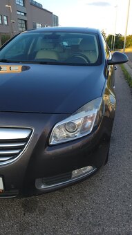 Opel Insignia 1.8i - 2