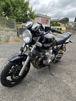 Yamaha XJR 1300 - 2