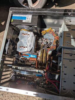 Prodám PC s P5QDeluxe - 2