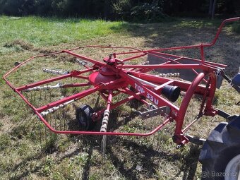 Prodám shrnovač sena Pottinger TOP 33N - 2