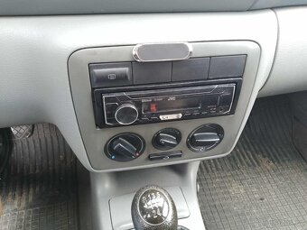Škoda Octavia 1.6 benzín 55 KW - 2